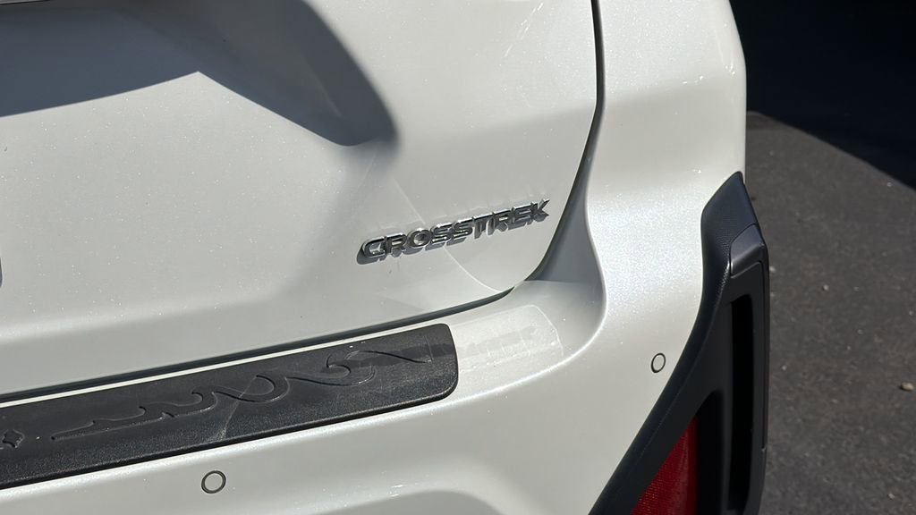 Used 2025 Subaru Crosstrek 2.5i Limited AWD/4WD image 11