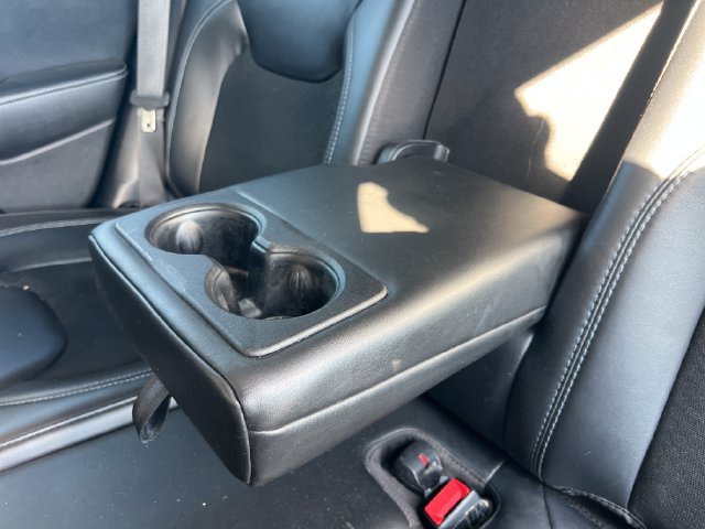 Used 2021 Jeep Cherokee Latitude Plus AWD/4WD image 22