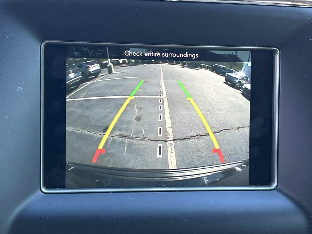 Used 2021 Jeep Grand Cherokee Laredo RWD image 32