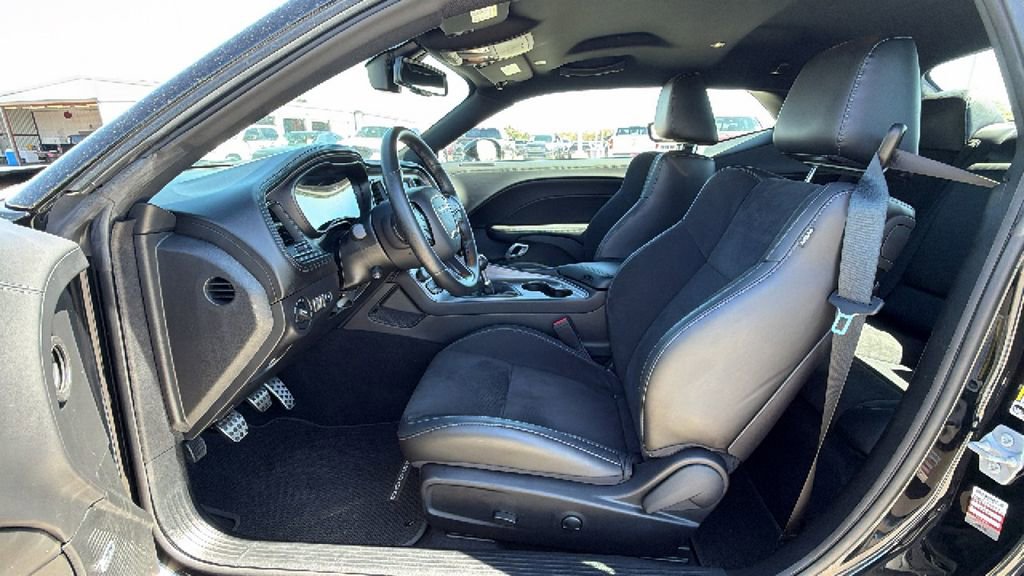 Used 2023 Dodge Challenger R/T w/ Plus Package image 13