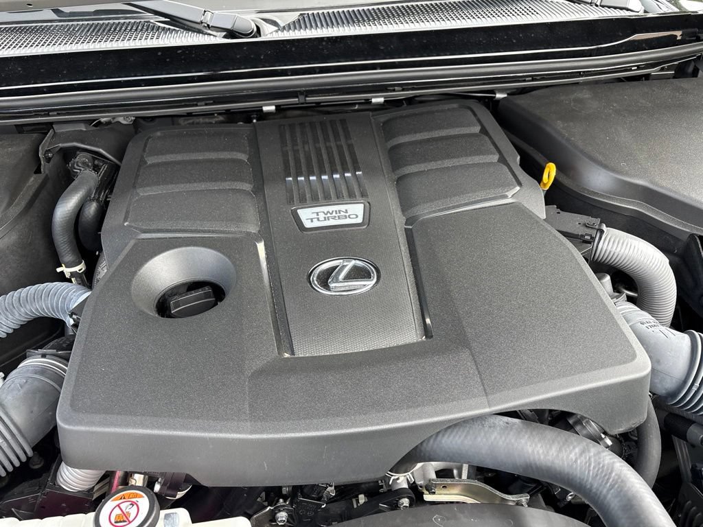 Certified 2024 Lexus GX 550 w/ Accessory Package (2T) AWD/4WD image 9