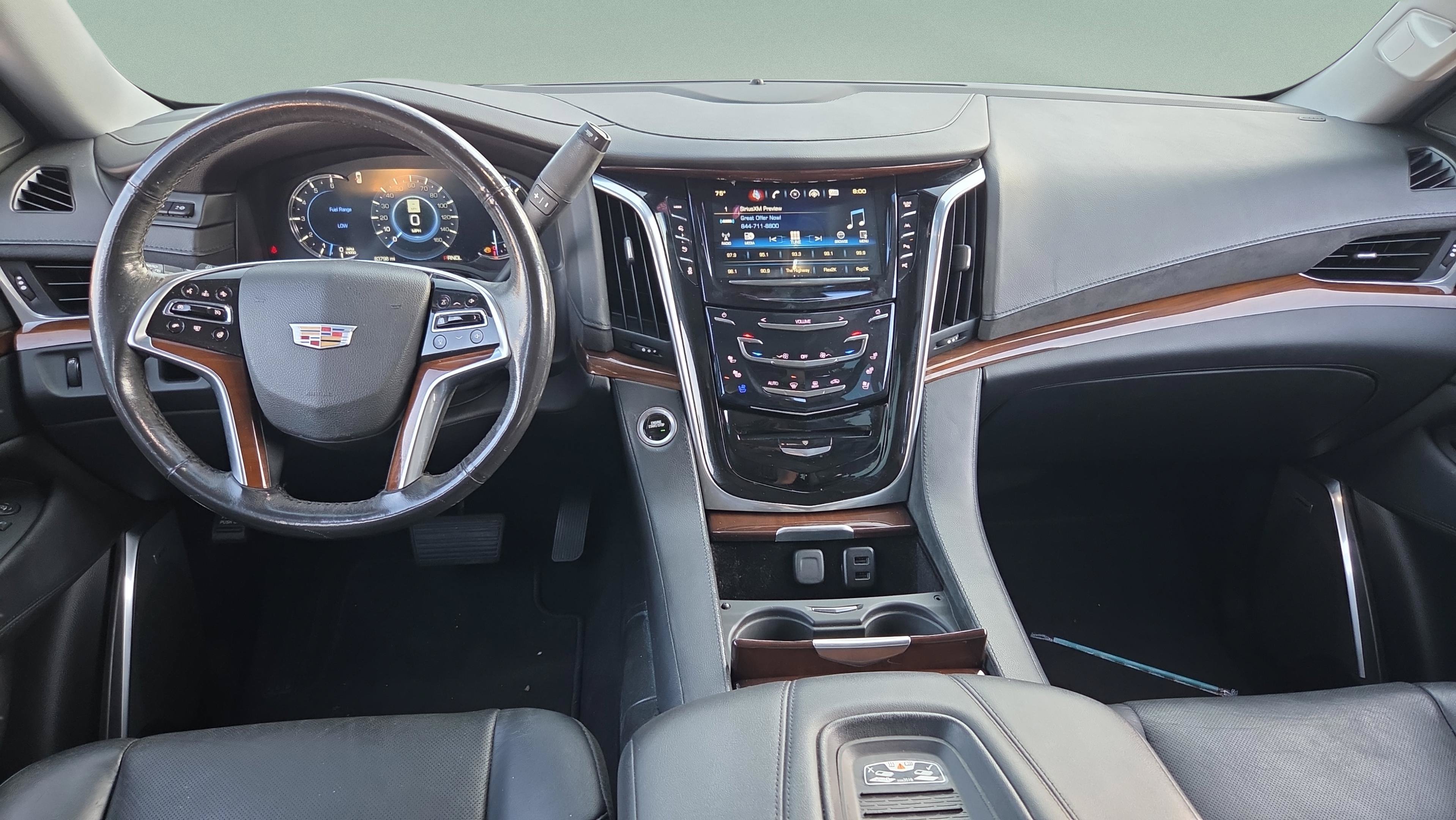 Used 2019 Cadillac Escalade Luxury RWD image 12