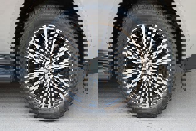 Used 2026 Lexus LX 700h Luxury image 30