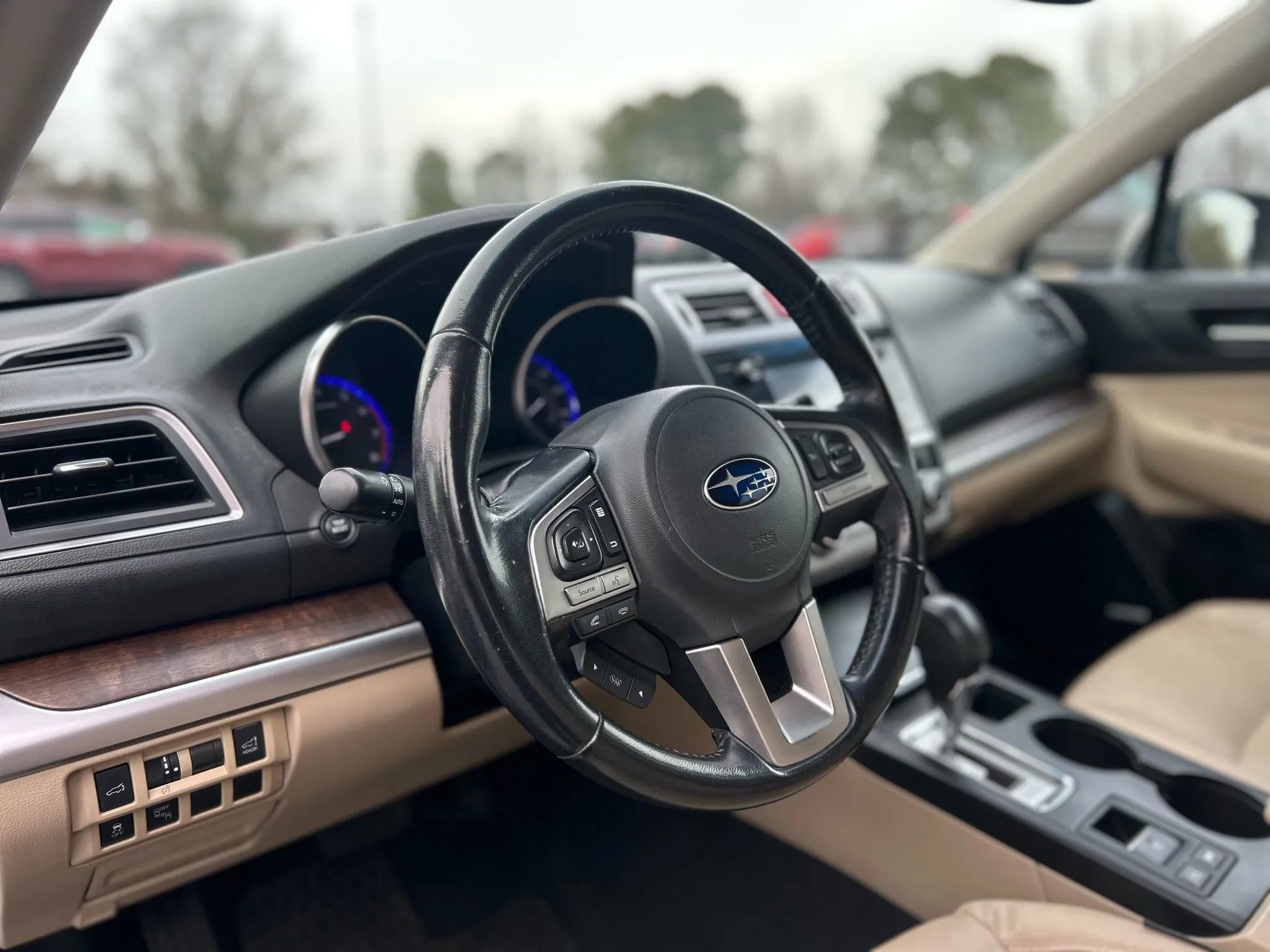 Used 2016 Subaru Outback 2.5i Limited w/ Popular Package #4 image 12