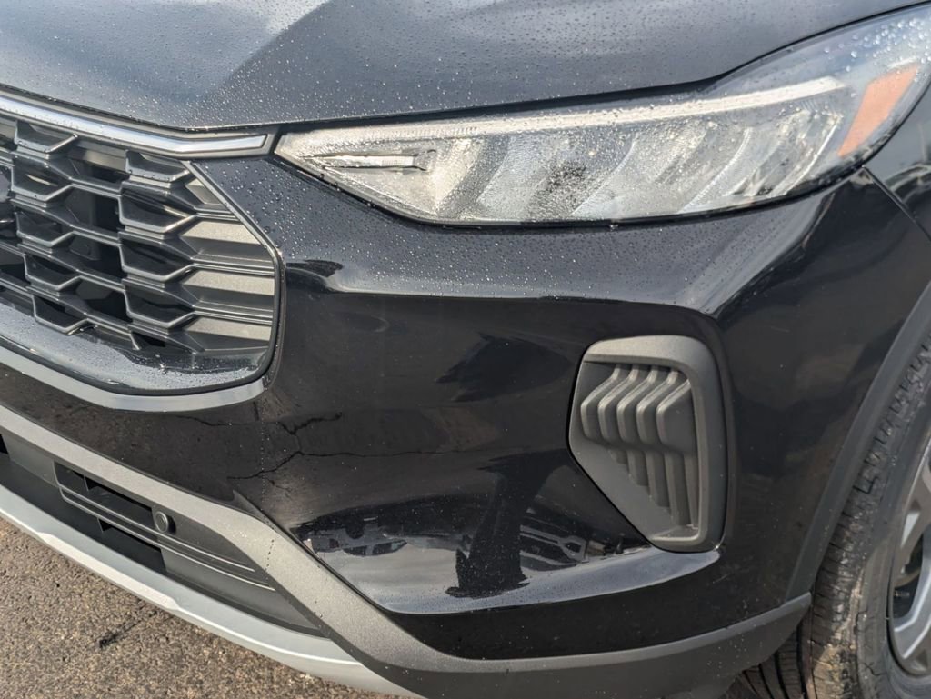 New 2026 Ford Escape ST-Line w/ Cold Weather Package image 10