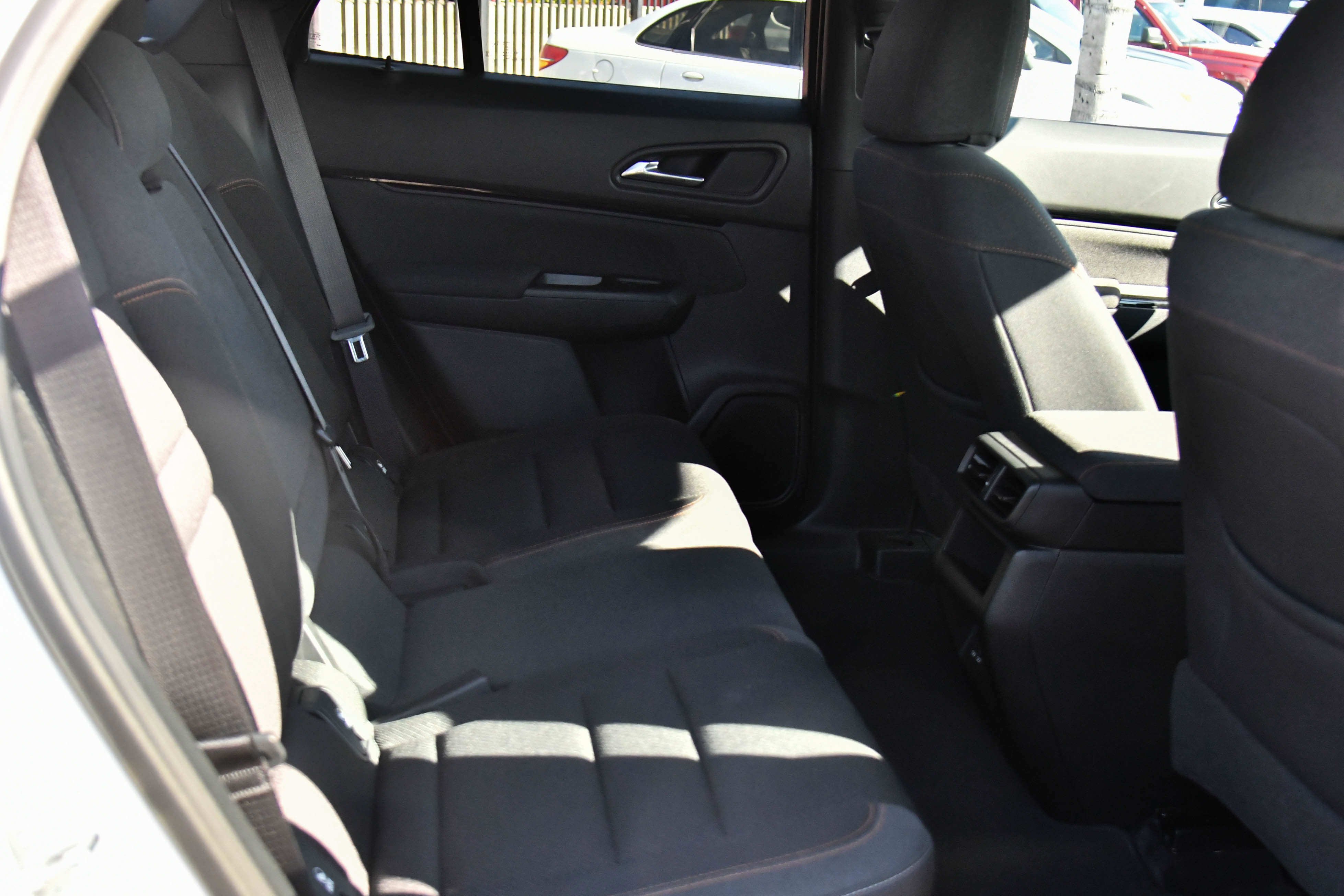 Used 2024 Honda Prologue EX image 44