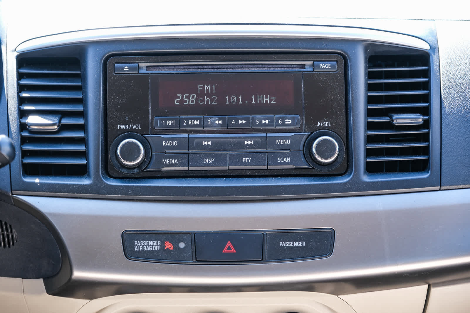Used 2014 Mitsubishi Lancer ES FWD image 16
