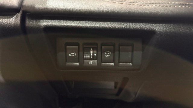 Used 2024 Subaru Outback Limited AWD/4WD image 32