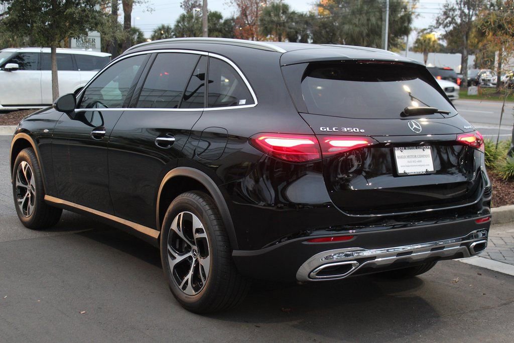 Used 2025 Mercedes-Benz GLC 350e 4MATIC image 8