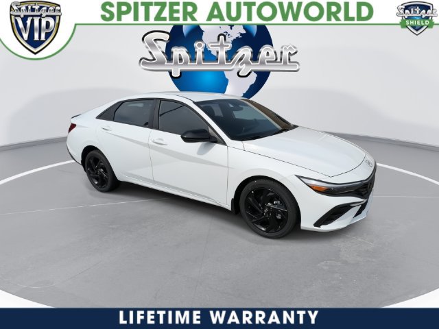 New 2026 Hyundai Elantra Sport FWD image 17