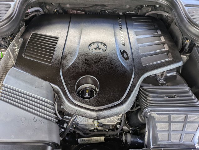 Used 2021 Mercedes-Benz GLS 450 4MATIC image 23
