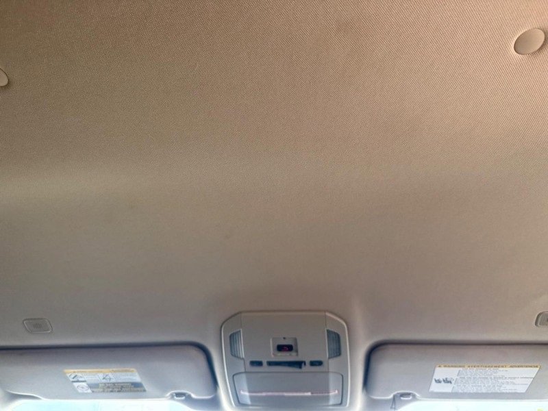 Used 2024 Toyota Highlander LE image 16