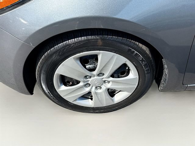 Used 2016 Kia Forte LX image 29