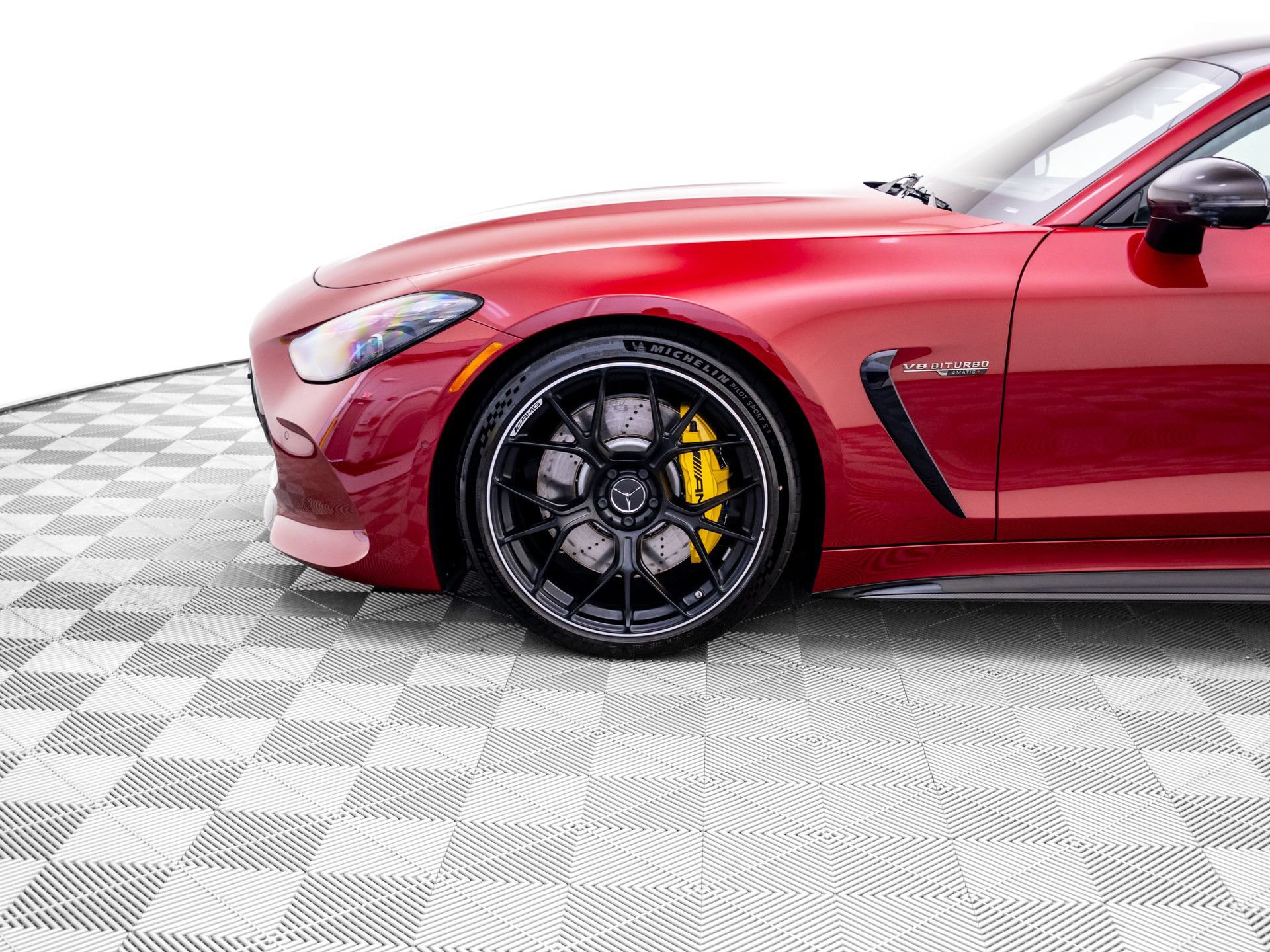 Used 2025 Mercedes-Benz AMG GT 63 image 30
