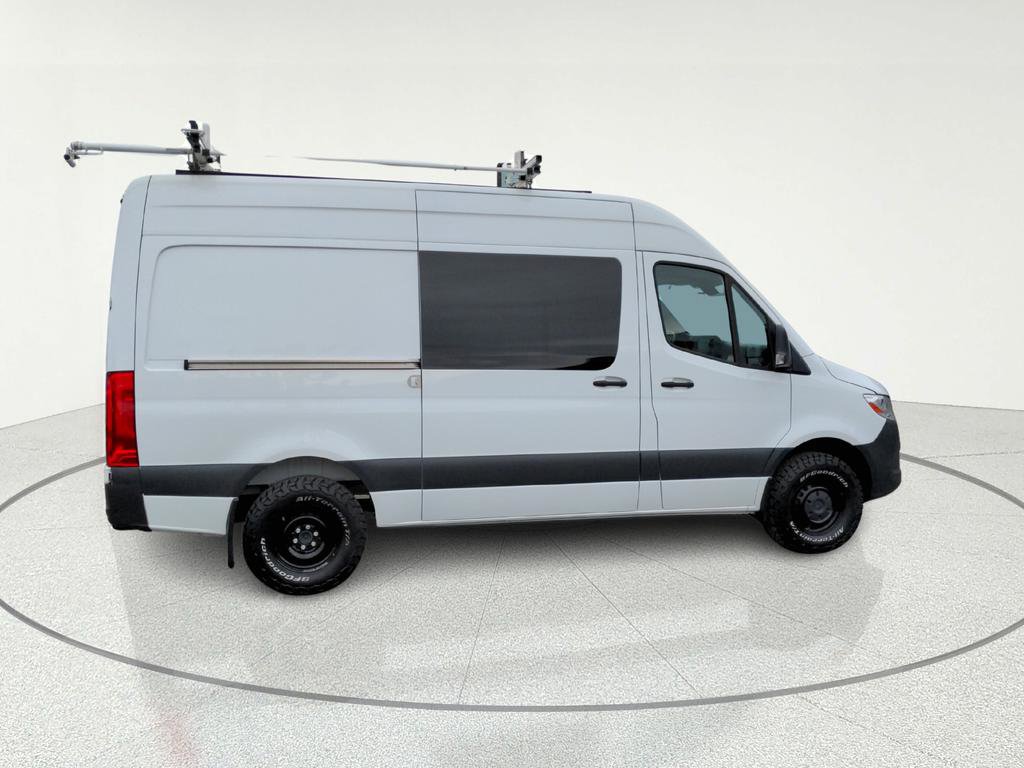 Used 2022 Mercedes-Benz Sprinter 2500 w/ Parking Package image 4