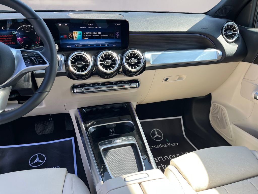 Certified 2026 Mercedes-Benz GLB 250 4MATIC image 11