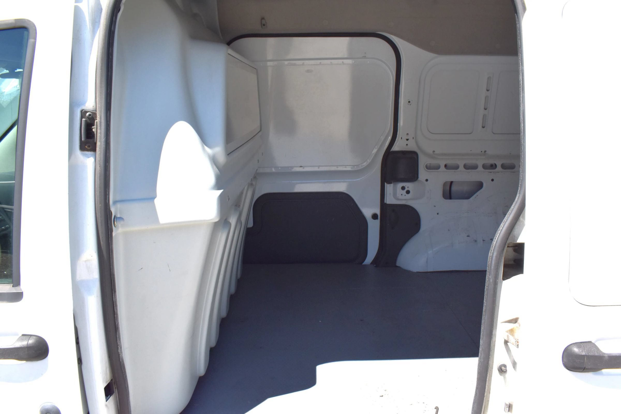 Used 2013 Ford Transit Connect XLT FWD image 12