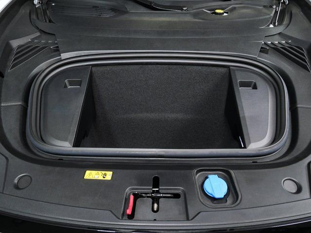 Used 2024 Audi RS e-tron GT w/ Carbon Performance Package image 33