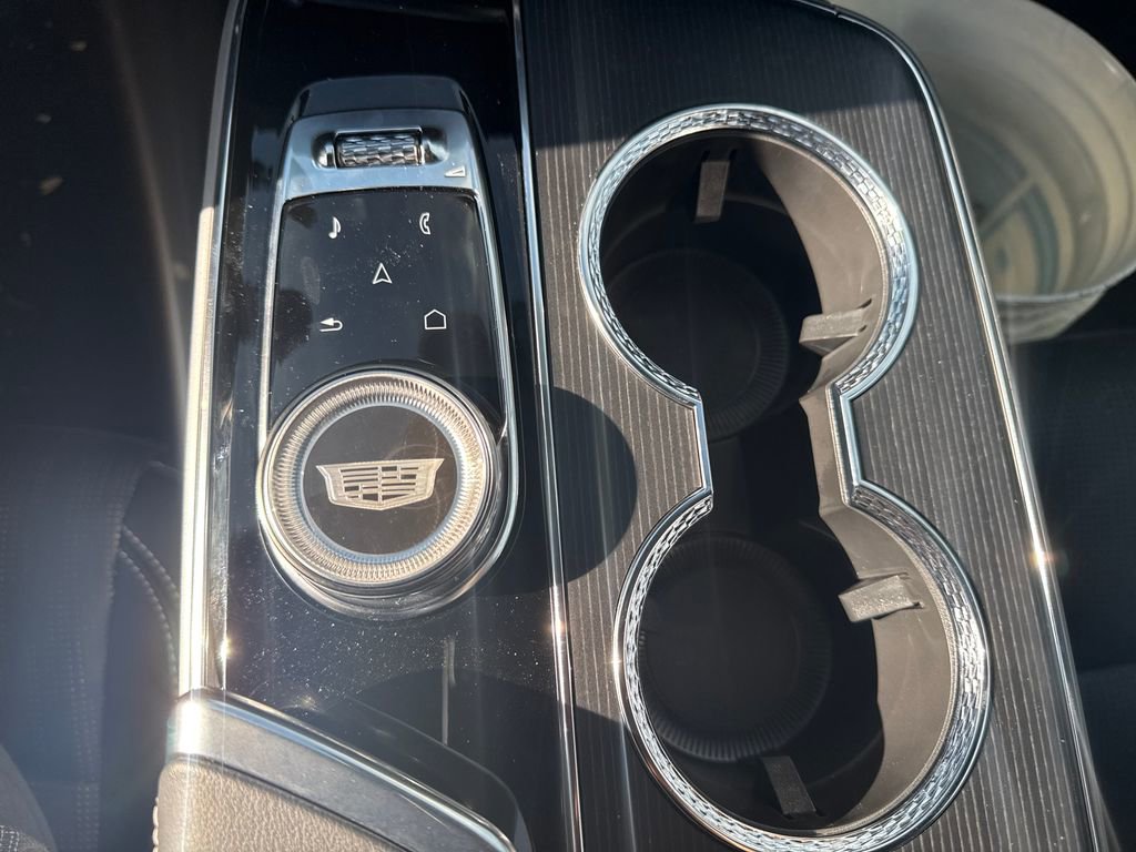 New 2025 Cadillac Lyriq Luxury image 18