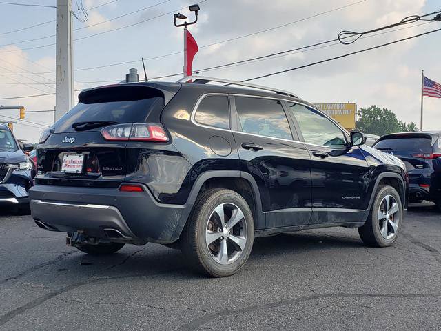 Used 2019 Jeep Cherokee Limited image 8