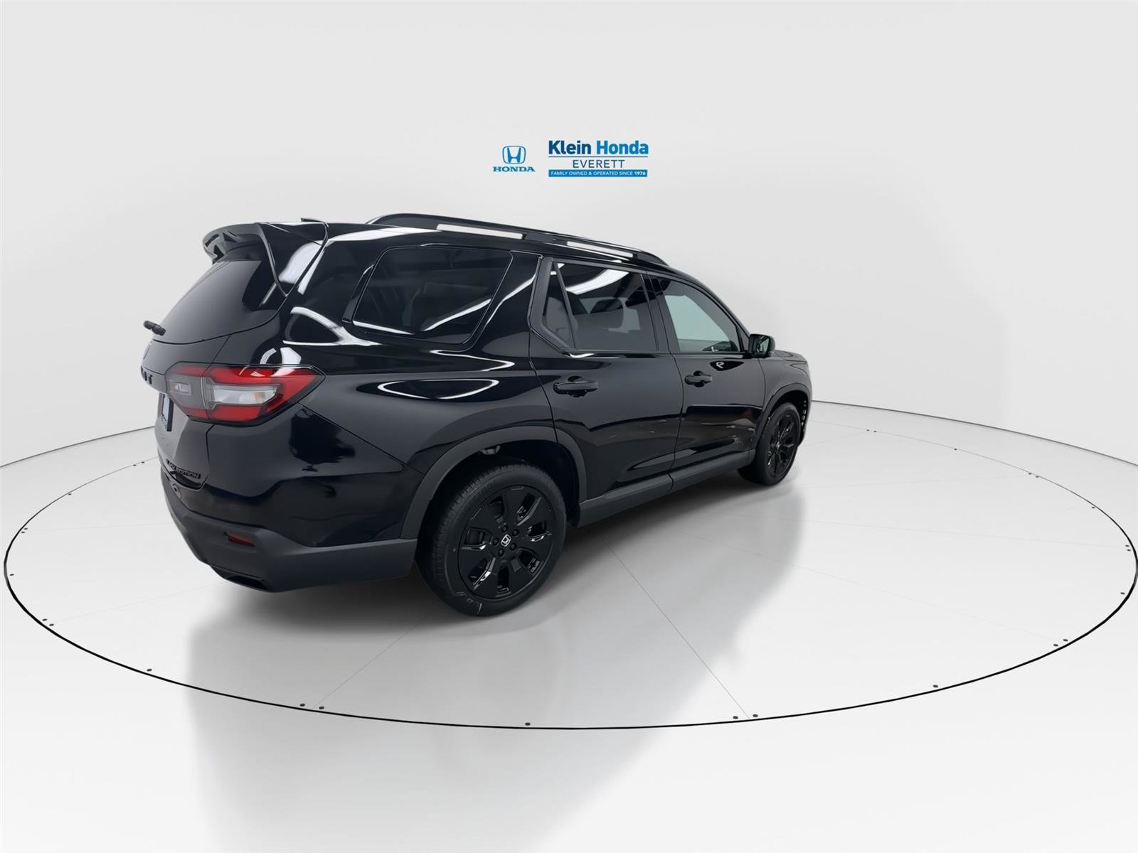 New 2026 Honda Pilot Black Edition image 1