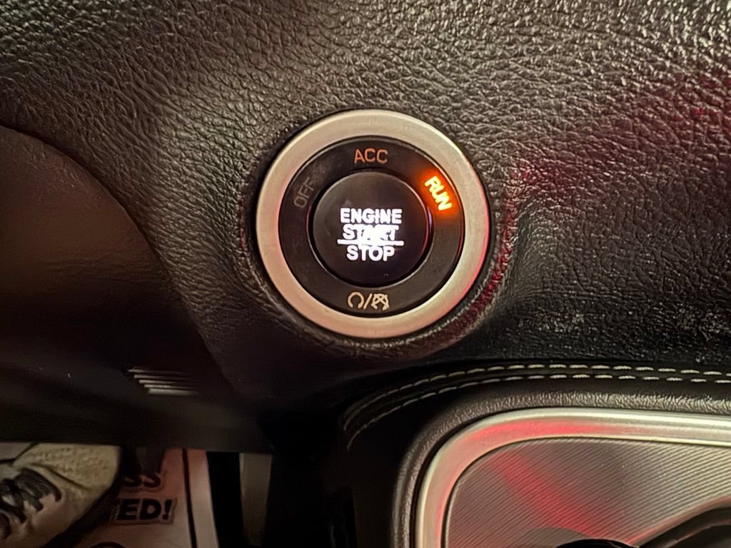 Used 2019 Dodge Challenger SXT RWD image 23