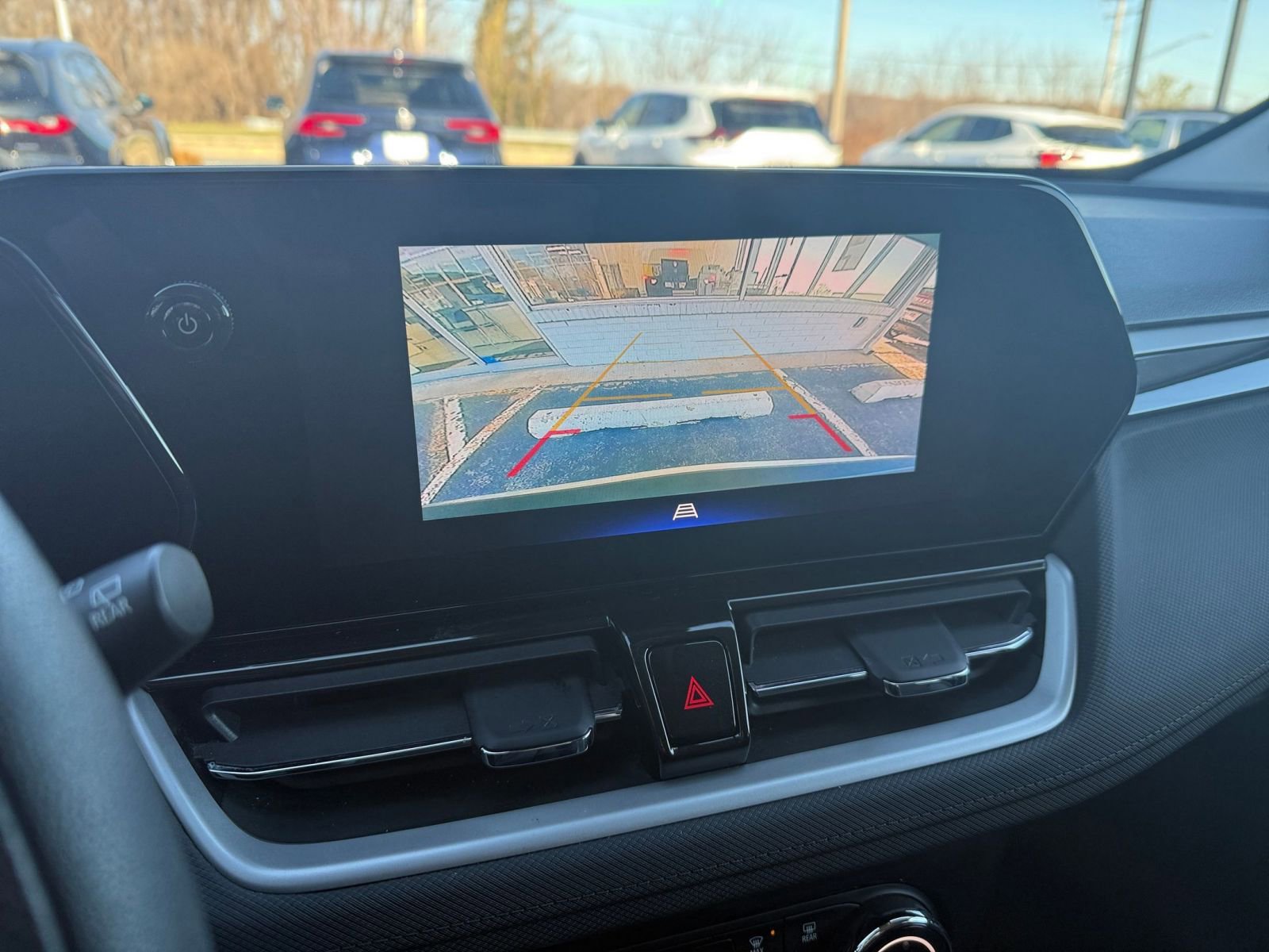 Used 2025 Chevrolet TrailBlazer LT image 24