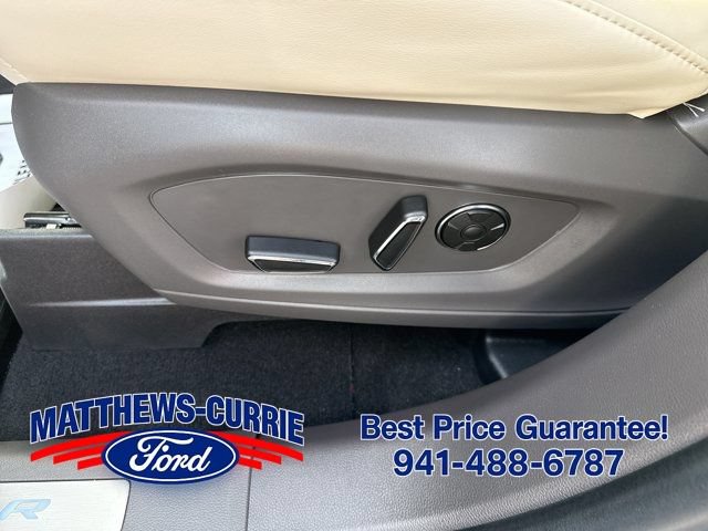 Certified 2020 Ford Explorer Platinum w/ Premium Technology Package AWD/4WD image 10