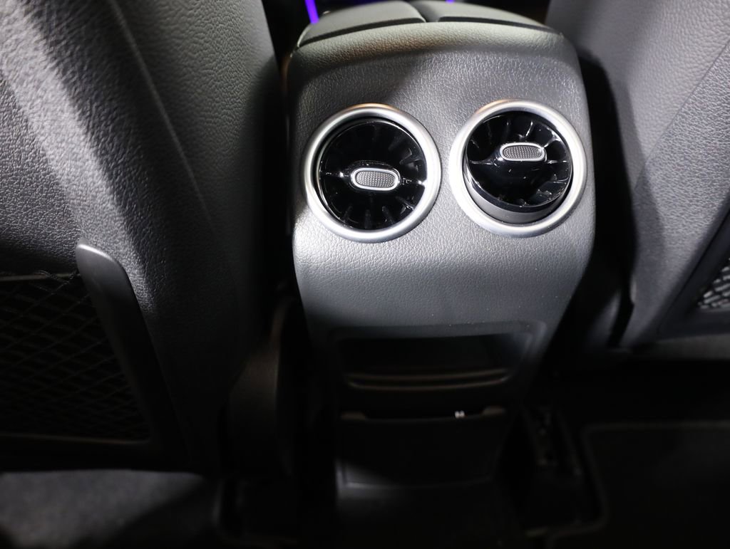 Certified 2025 Mercedes-Benz GLB 250 4MATIC image 53