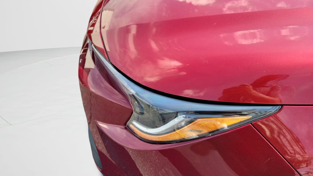 Used 2025 Toyota Corolla LE FWD image 9