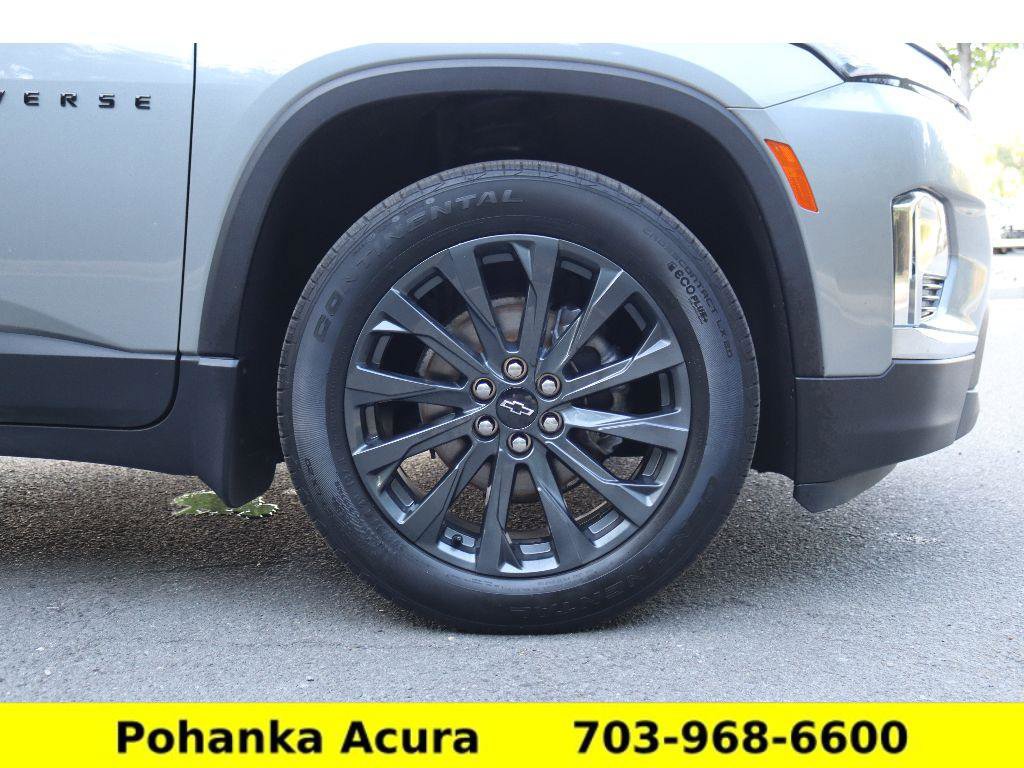 Used 2023 Chevrolet Traverse RS image 32