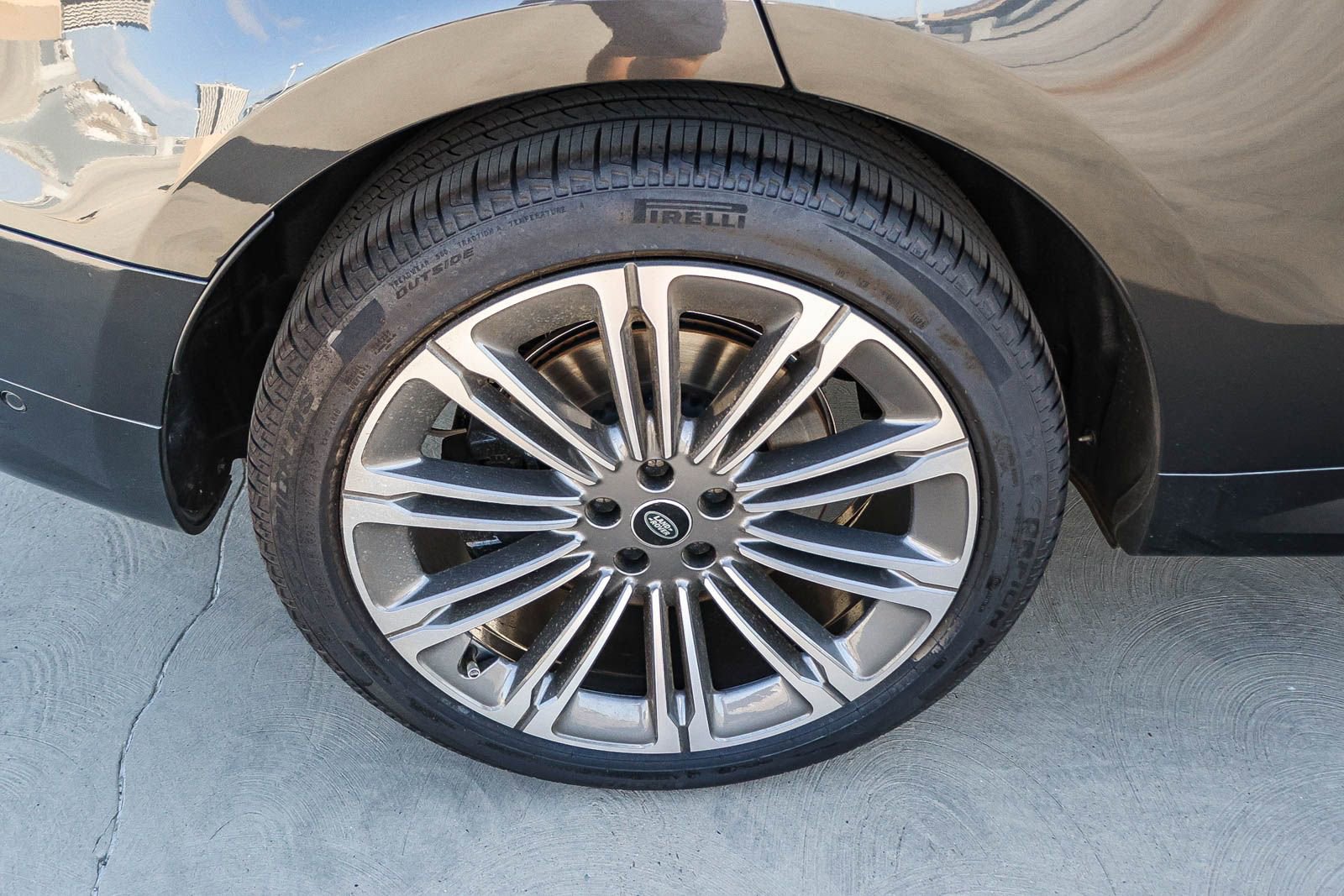 New 2025 Land Rover Range Rover Sport Dynamic SE image 13