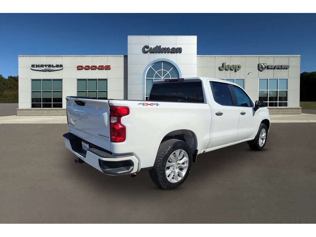 Used 2023 Chevrolet Silverado 1500 Custom AWD/4WD image 3