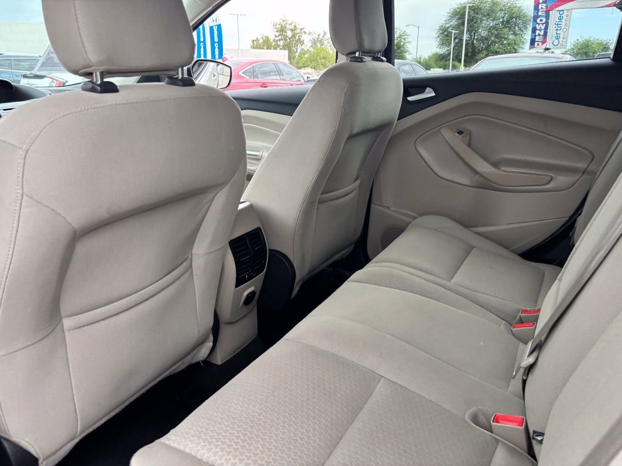 Used 2018 Ford Escape SE FWD image 17