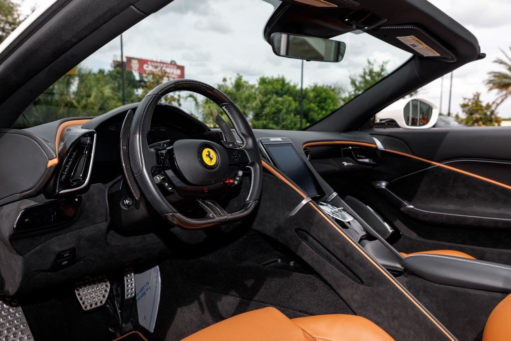 Used 2024 Ferrari Roma Spider RWD image 29