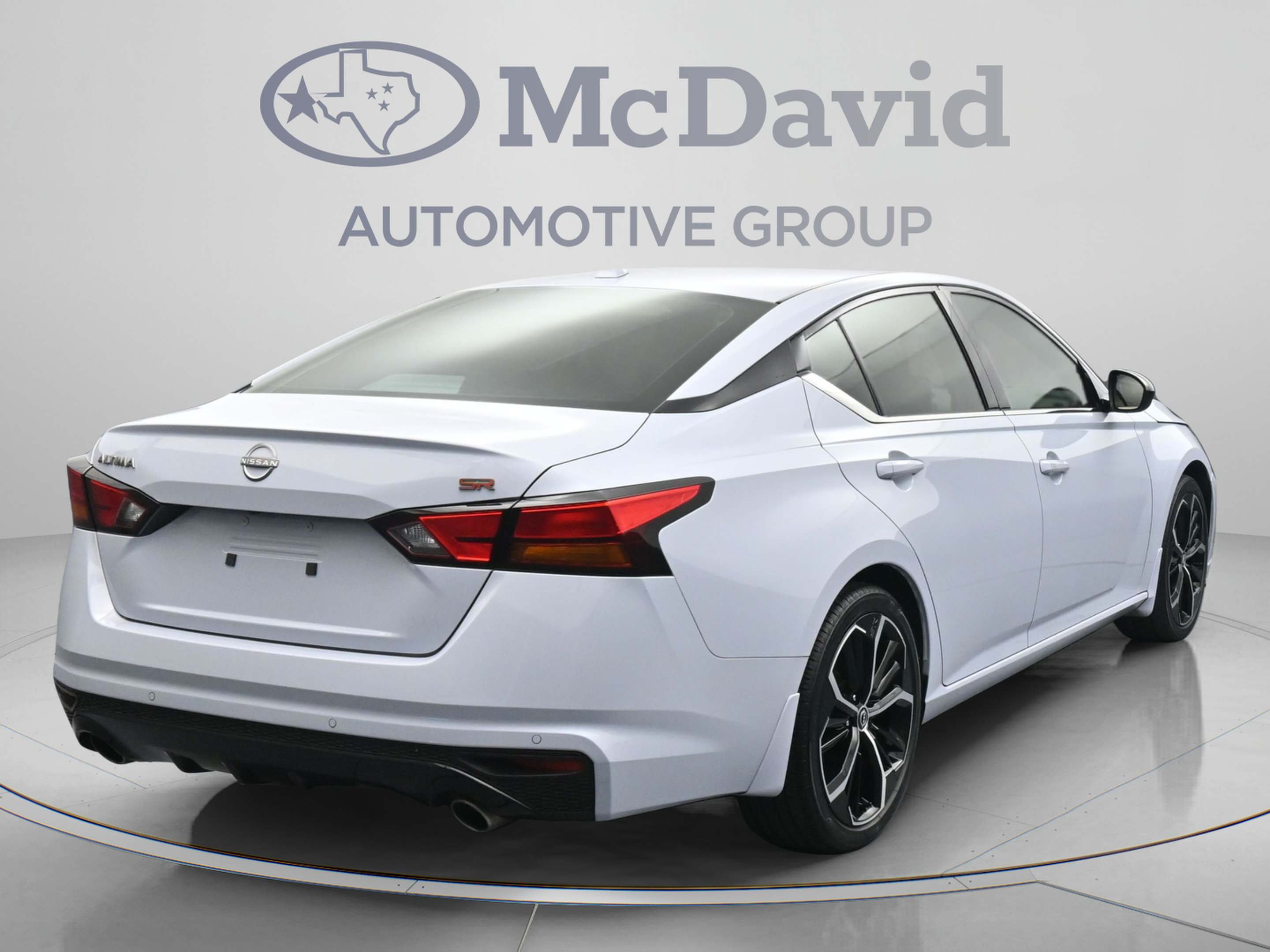 Used 2024 Nissan Altima 2.5 SR w/ SR Premium Package FWD image 8