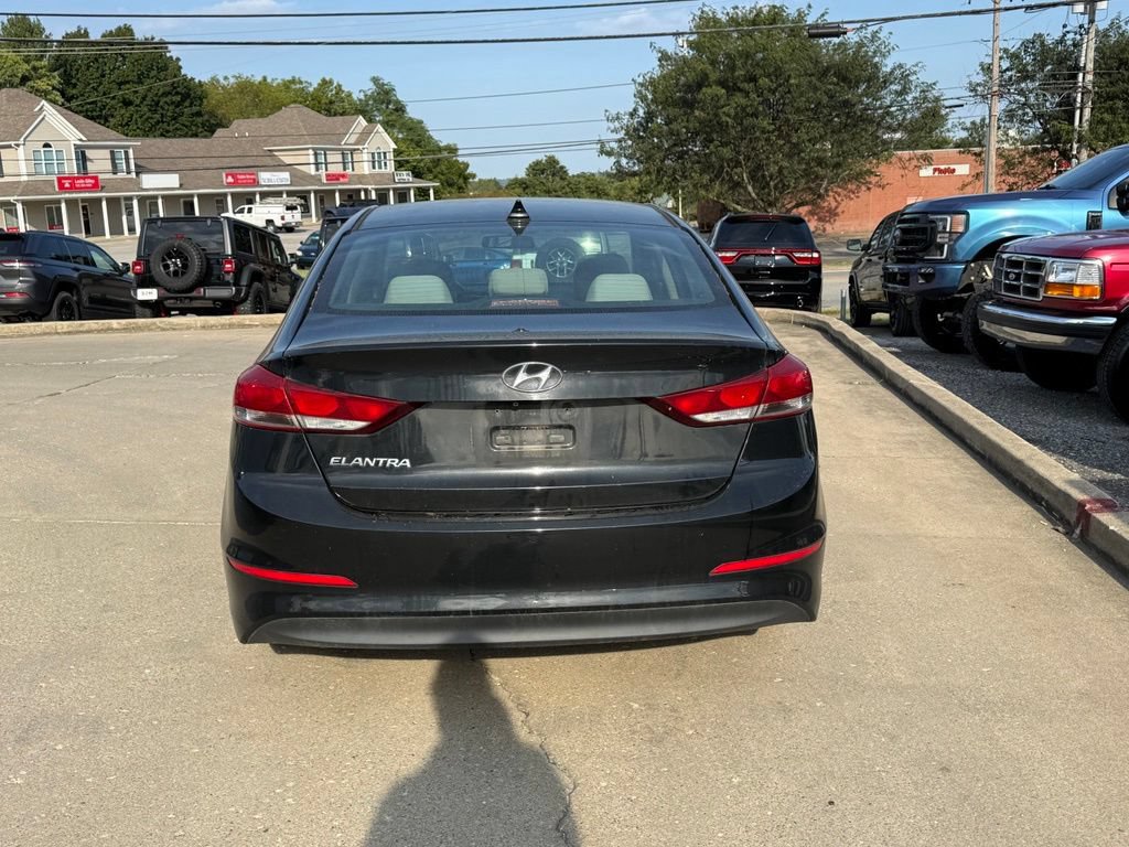 Used 2018 Hyundai Elantra SEL w/ Winter Weather Package FWD image 7