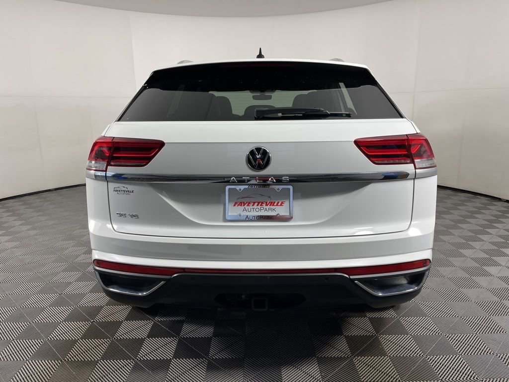 Used 2022 Volkswagen Atlas Cross Sport SE w/ Panoramic Sunroof Package image 12