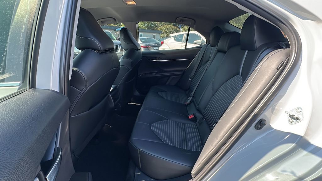 Used 2023 Toyota Camry SE image 13