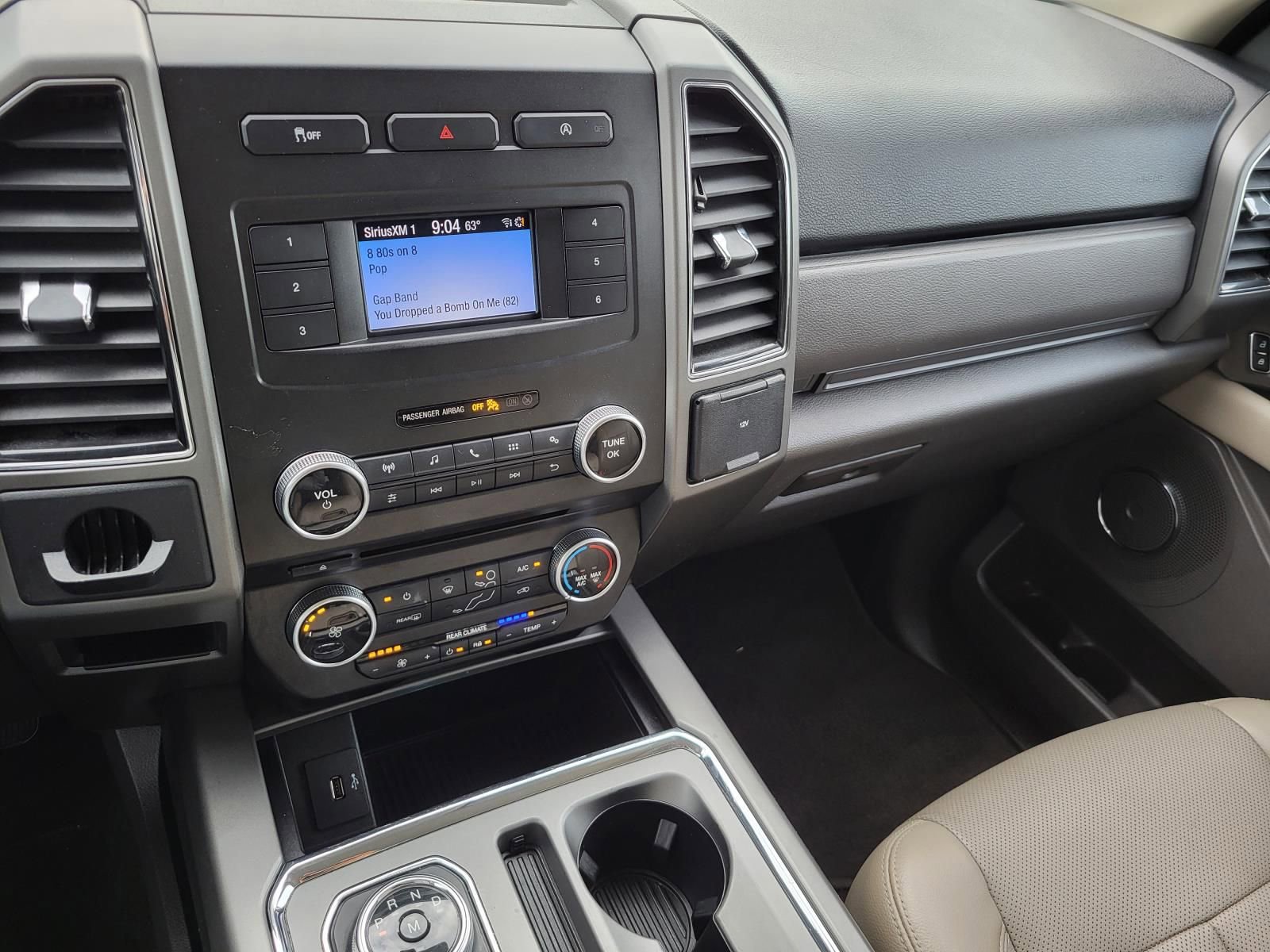 Used 2018 Ford Expedition XLT w/ Equipment Group 201A image 19