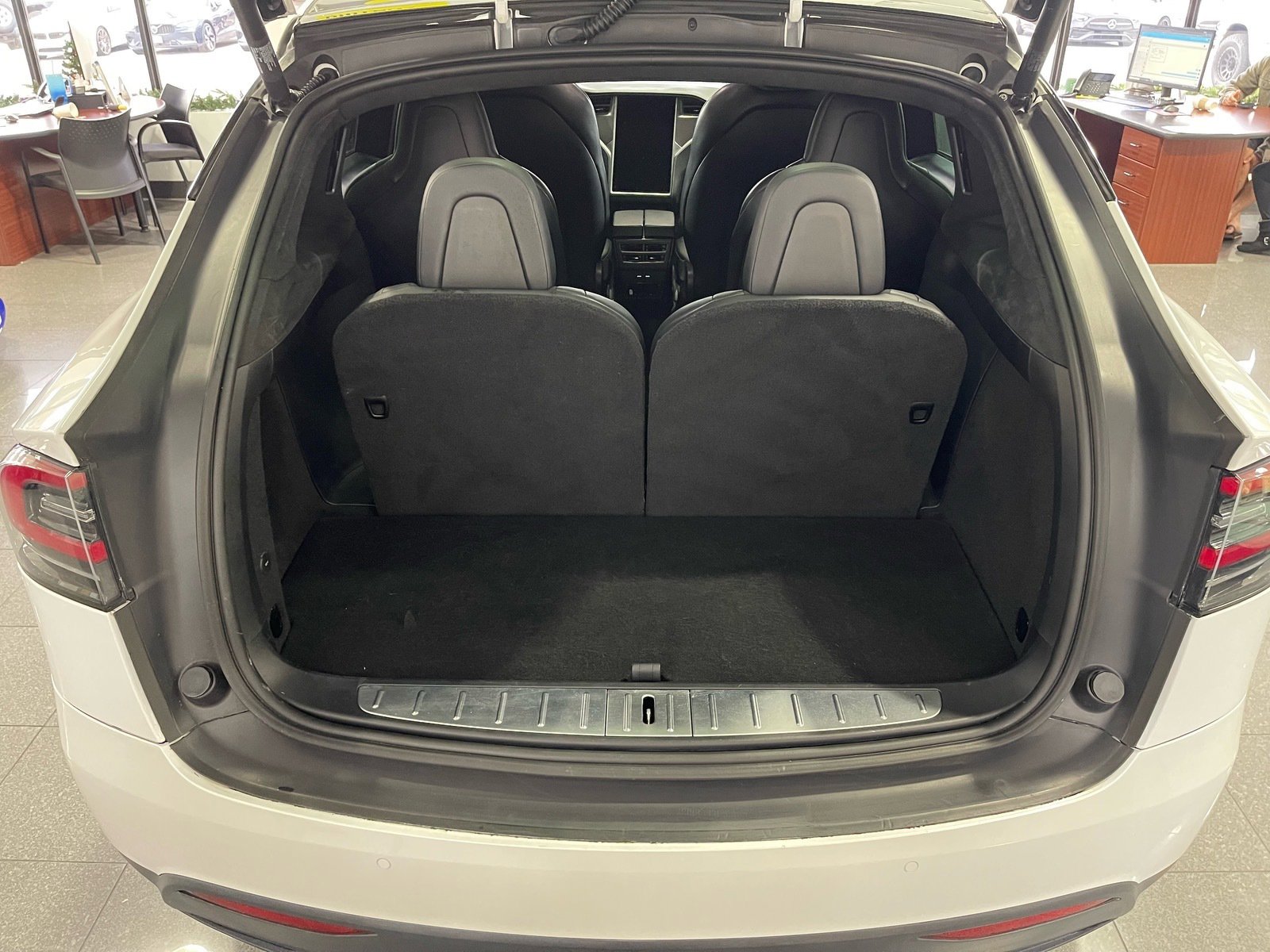 Used 2021 Tesla Model X Performance image 36