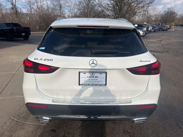 Used 2025 Mercedes-Benz GLA 250 4MATIC image 4