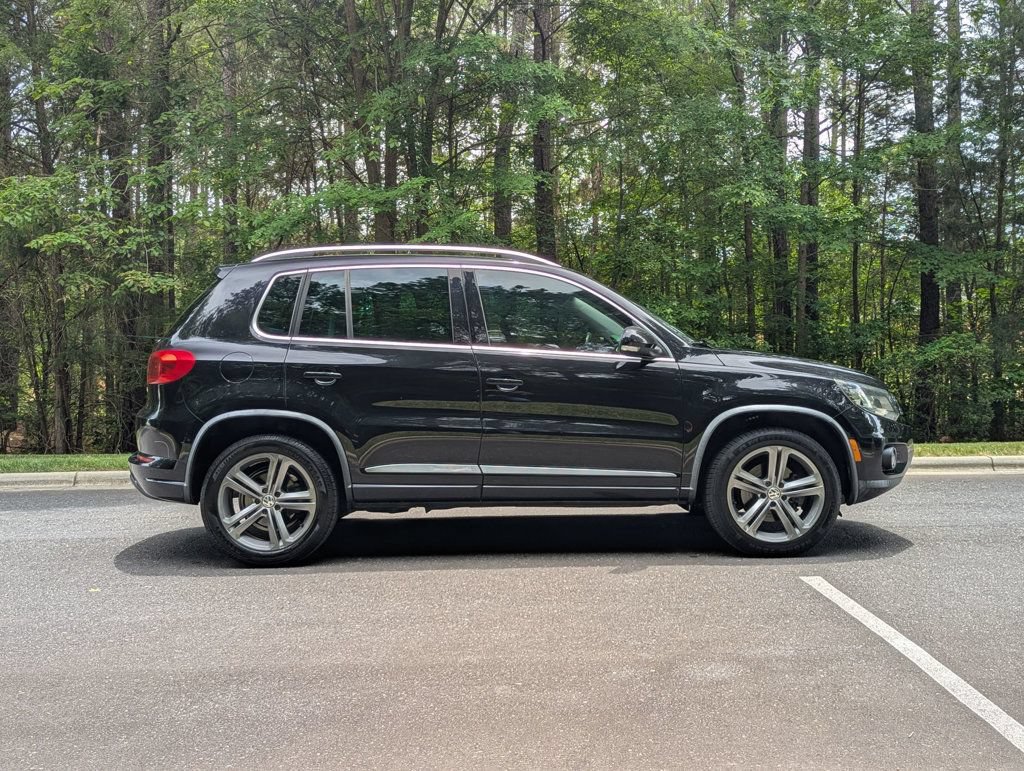 Used 2017 Volkswagen Tiguan Sport FWD image 12