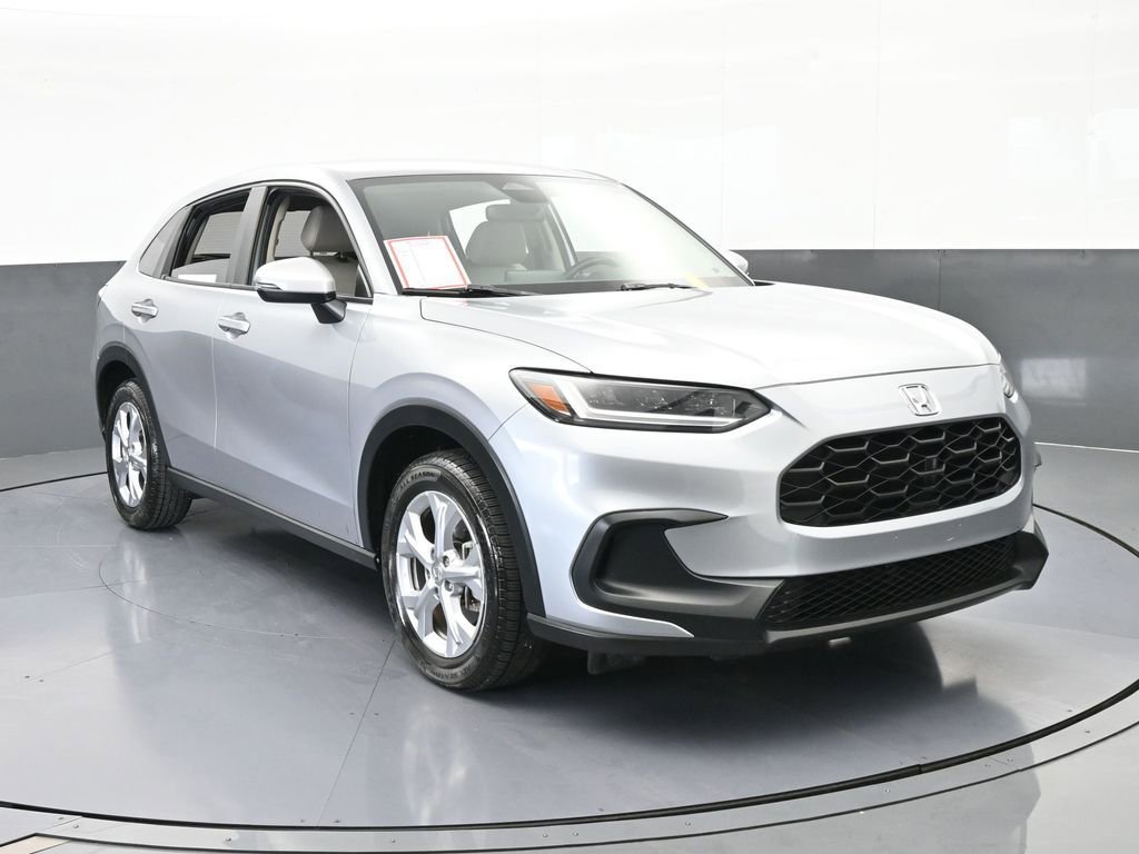 Used 2023 Honda HR-V LX image 9