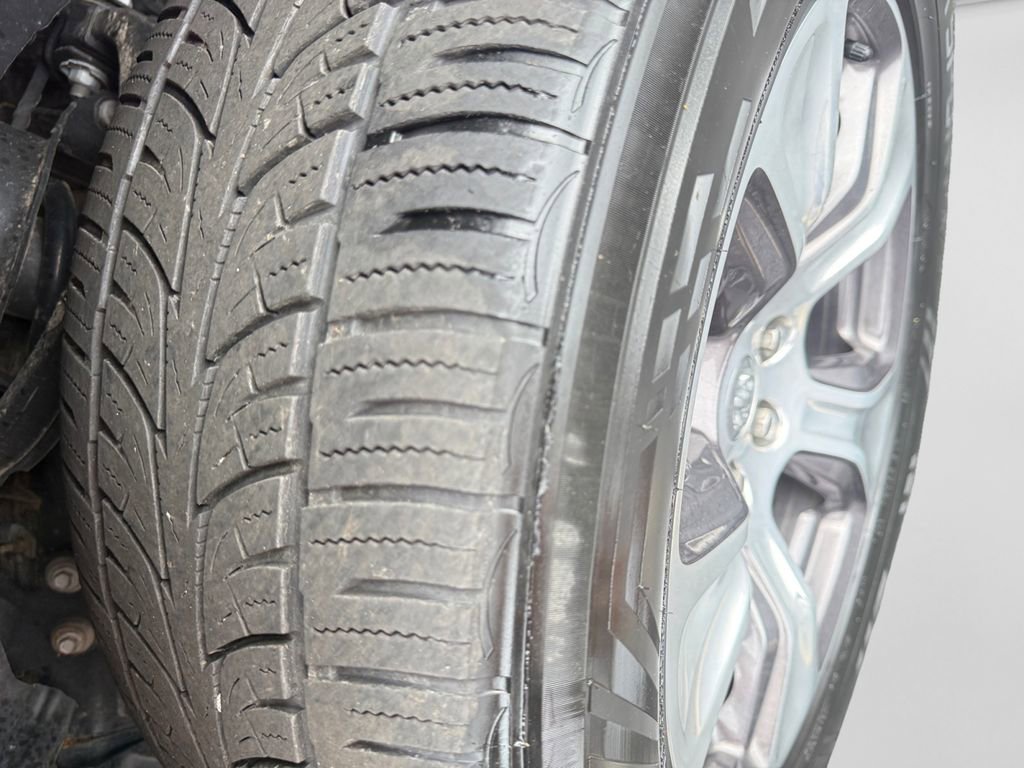 Used 2022 RAM 1500 Laramie AWD/4WD image 19