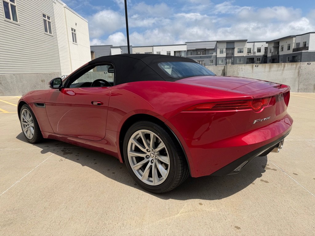 Used 2014 Jaguar F-TYPE Convertible RWD image 9