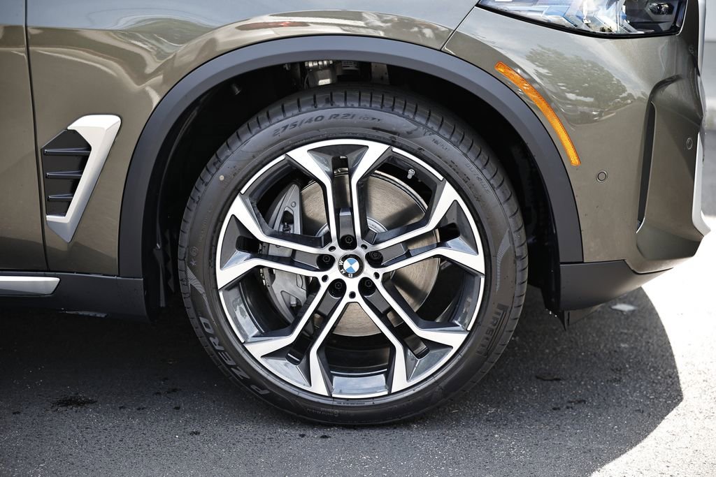 New 2026 BMW X5 xDrive50e w/ Executive Package image 5