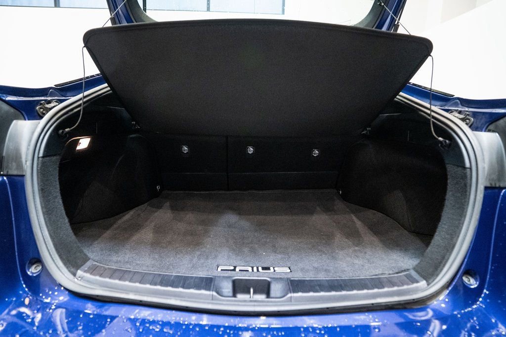 Used 2017 Toyota Prius Three image 33