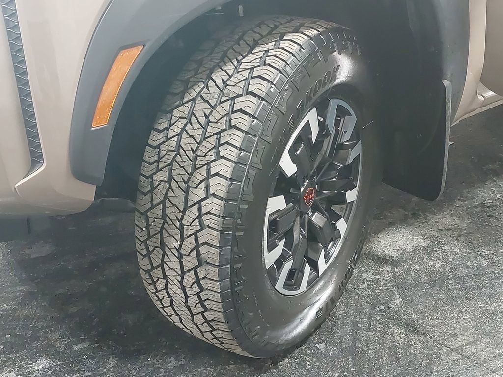 Used 2024 Nissan Frontier PRO-4X w/ Pro Convenience Package image 32