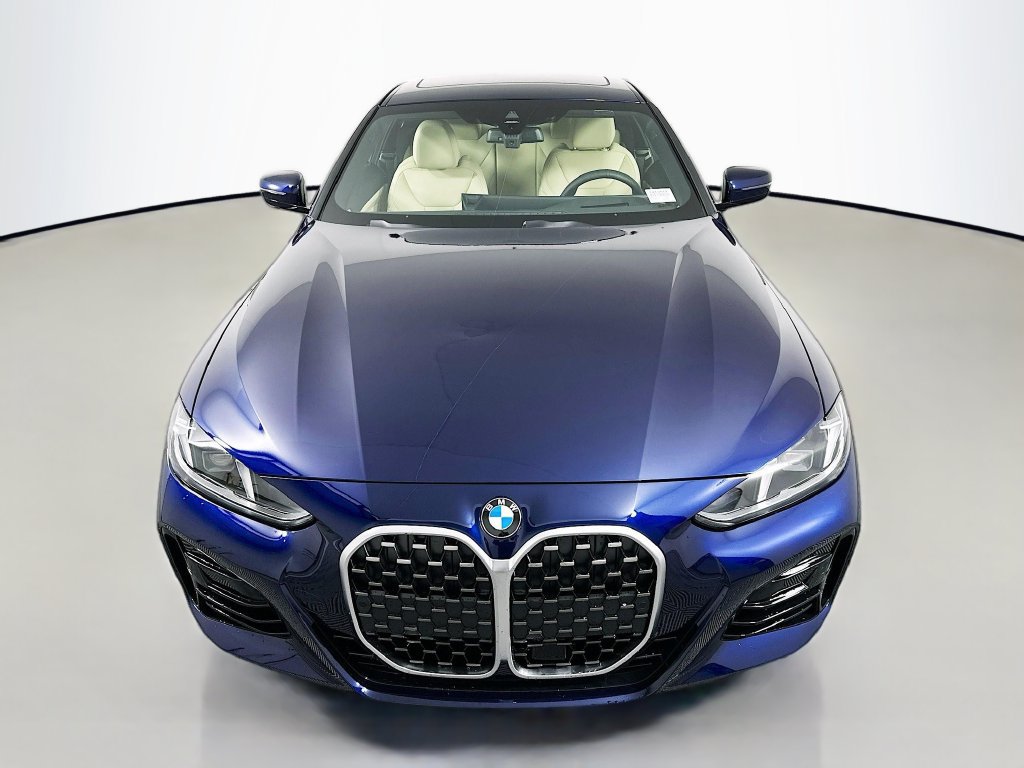 Used 2026 BMW 430i Coupe w/ M Sport Package RWD image 2